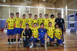 Plantilla del Ushuaïa Ibiza Vóley que se proclamó campeón de Balears juvenil masculino. Foto: C. V. 