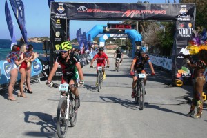 Jesús del Nero y Víctor Manuel Fernández finalizaron en la tercera posición de la general.