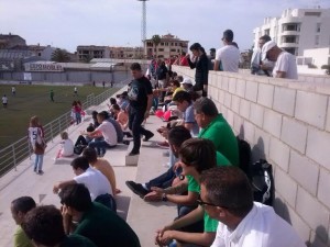 Aficionados del Sant Jordi en la grada del estadio del Manacor