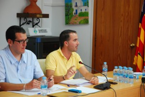 José Alcaraz, a la derecha, en un pleno.  Foto: Consell de Formentera.