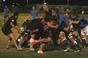 Un lance del último partido del torneo entre el conjunto ibicenco y los militares ingleses.