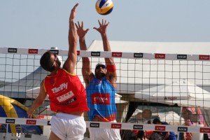 Nacho Batallán y Miguel Ángel de Amo disputarán esta tarde la final masculina en Platja d'en Bossa.