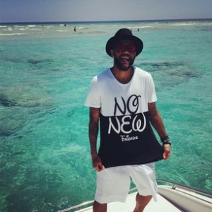 Dani Alves posa en Formentera, donde está disfrutando de sus últimos días de reposo.