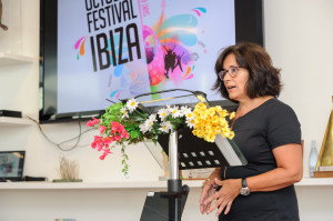 La alcaldesa Pepita Gutiérrez presentando el October Festival. Foto: Ajuntament de Sant Antoni.