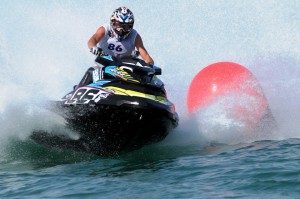 El piloto francés Jeremy Perez lidera la clasificación del campeonato del mundo de aquabike.