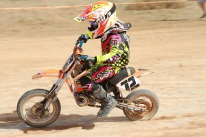 Elías Escandell ganó de forma holgada en la carrera de 50cc