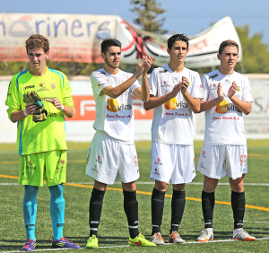 En la imagen, varios futbolistas de la Peña juvenil. Foto: Fútbol Pitiuso