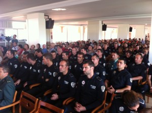 Algunos de los agentes que han asistido al acto. Foto: D.V.