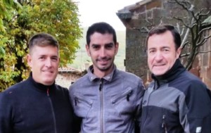 David López, en el centro, junto a David Sánchez, de Ibiza Sport, y a David Ibáñez, director gerente de Campagnolo. Foto: Twitter