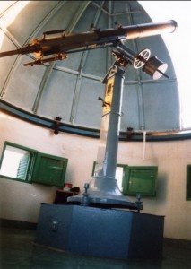 Una imagen antigua del interior del Observatorio de Puig des Molí.