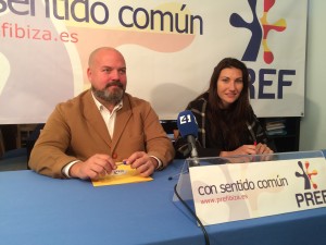 Nacho Rodrigo y Miryam Valladolid, en rueda de prensa. Foto: L. A.