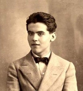 Federico García Lorca en 1914. Foto anónima hallada en la Universidad de Granada en 2007, proveniente de una ficha de estudiante.