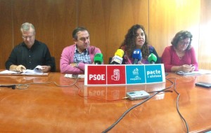 Imatge de la roda de premsa de presentació d'esmenes. Foto: PSOE-Pacte.