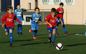 El conseller ha demanat una legislació específica pels clubs i entitats esportives insulars.