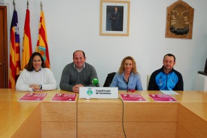 Vanessa Díaz, Sergio Jiménez, Mari Carmen Gabaldar i Omar Juan, durant la presentació. 