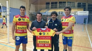 Borges, Ripoll, Toni Corona y Cardenache, en la presentación de la nueva camiseta.