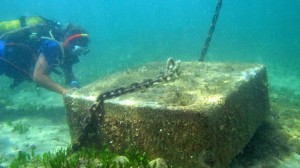 Imagen de un muerto de hormigón de grandes dimensiones en Talamanca. Foto: GEN