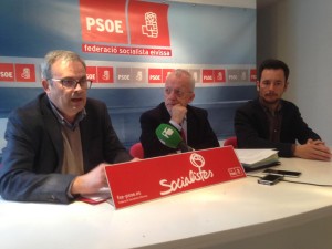 Vicent Torres, Manuel Pezzi i Rafa Ruiz, a la roda de premsa d'aquesta tarda a Eivissa.