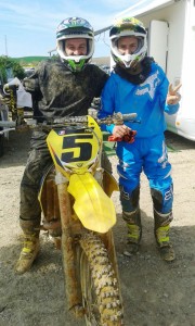 Carlos Torres y Christian Ardenvol acudieron a la primera prueba del nacional de motocross.