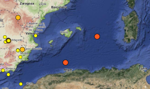 Los epicentros de ambos terremotos aparecen marcados en el mapa con puntos rojos.  Imagen: Instituto Geográfico Nacional