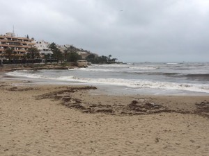 Imagen del oleaje en la playa de Figueretes. Foto: B. R. 