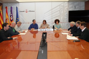 La comisión encargada de conceder los premios se ha reunido hoy en el Consell. Foto: Consell d'Eivissa