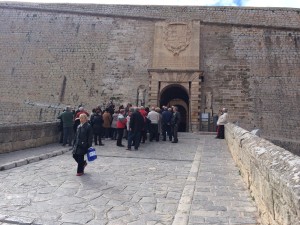 Imagen de archivo de un grupo de turistas del Imserso en el Portal de ses Taules.