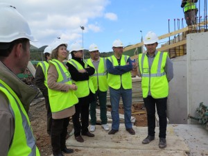 Un momento de la visita a las obras de estas instalaciones deportivas. 