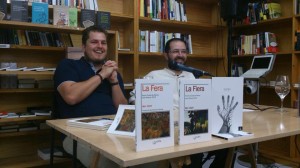 Pep Tur (dcha.) en la presentación del libro del poeta Ben Clark (izq.) Foto: Facebook