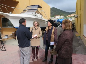 Un momento de la visita al taller ocupacional que ha tenido lugar esta mañana en Sant Josep. 