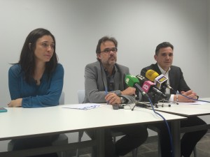 Carol Jiménez, Ignasi Casas y Alberto Fernández, durante la rueda de prensa. 