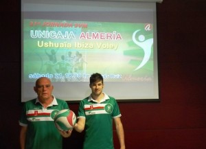 Piero Molducci y Xavier Folguera, en la rueda de prensa del Unicaja Almería. Foto: Almería Vóley