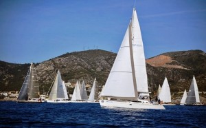 Una imagen de la salida esta mañana desde Port Ginesta de La Ruta de la Sal 2015. Fotos: A. Farré