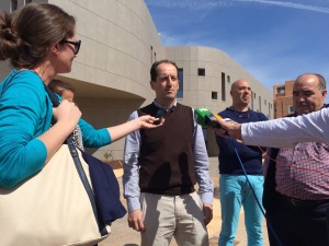 Daniel Ramón junto a Felipe Zarco y Fernando Fernández, esta mañana.