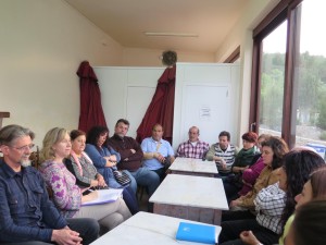 Imagen de la reunión mantenida con las diferentes asociaciones de vecinos de Sant Josep.