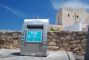 Imatge dels contenidors de Formentera.