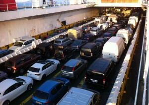 Imatge d'un ferry atracant al port d’Eivissa a principis d’aquest mes de maig. Foto: GxE  