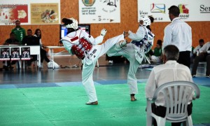 Uno de los combates disputados este sábado en el I Open de Ibiza de taekwondo.