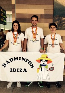 Sandra Chirlaque, Vicent Martínez y Silvia Riera, tres de los medallistas en Pontevedra.