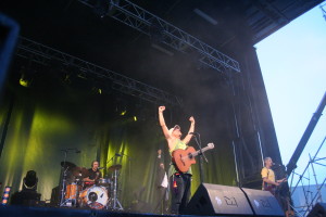 Manu Chao durante el concierto que ofreció en Las Dalias. Foto: L.A.