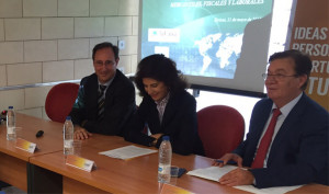 Carmen Planas, presidenta de CAEB, y Juan Bufí, en la inauguración de la Jornada sobre Sociedades de Capital