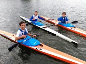 Francisco Hormigo, Jorge Linero y Eric Tur, los palistas en infantil A.