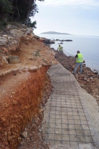 Imagen del inicio de las obras de construcción de este dique de protección. 