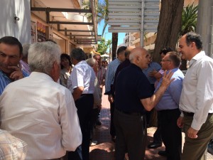 Vicent Marí durante su enuentro con los agricultores del municipio