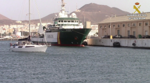 Imagen del velero 'Adamas' llegando al puerto de Las Palmas de Gran Canaria. 