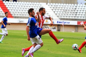 La Peña no pudo superar a domicilio al Algeciras y acabó perdiendo por 1-0. Fotos: Francisco Guerrero