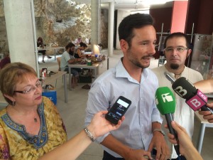 Rafa Ruiz, Pep Tur y Gloria Corral, en Sa Pedrera.