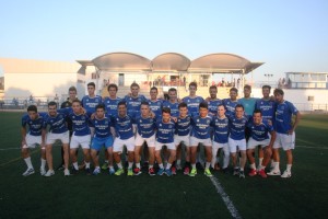 La plantilla del San Rafael posa antes de comenzar su primer entrenamiento.