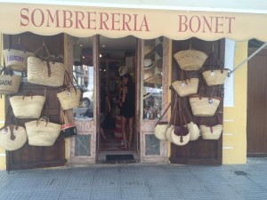 La Sombrereria Bonet es uno de los establecimientos galardonados.