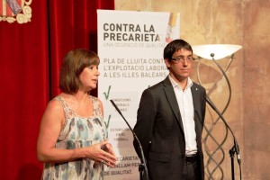 Francina Armengol y Iago Negueruela durante la presentación del Plan este miércoles.